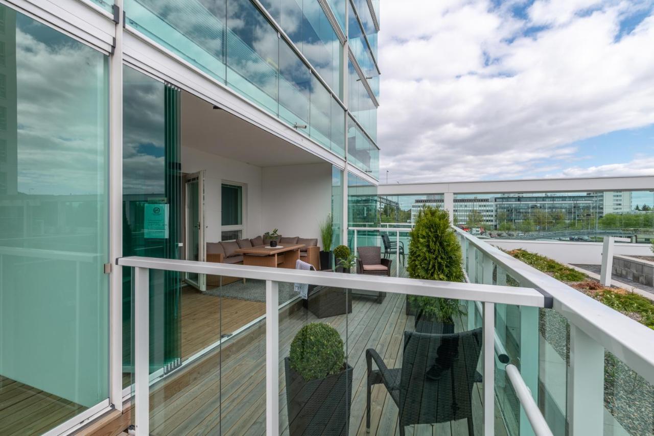 Starhomes Double Lux 8 Oulu Exterior foto